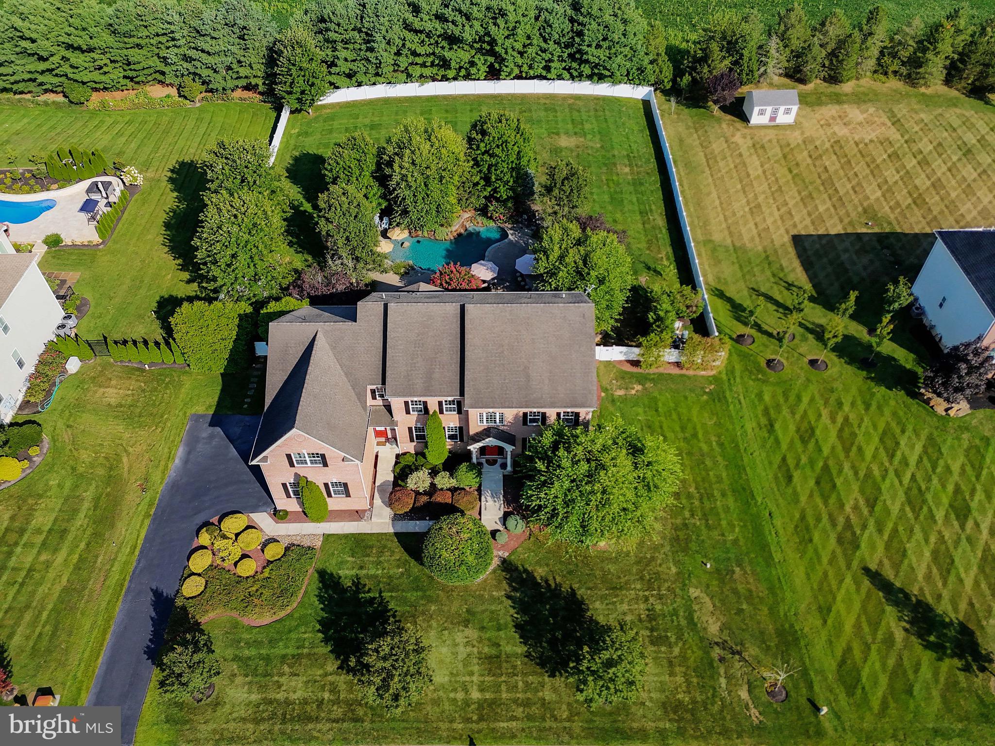 15 Manchester Court Columbus, NJ 08022 - Photo 68 of 80 an aerial view of a house with a yard basket ball court and outdoor seating