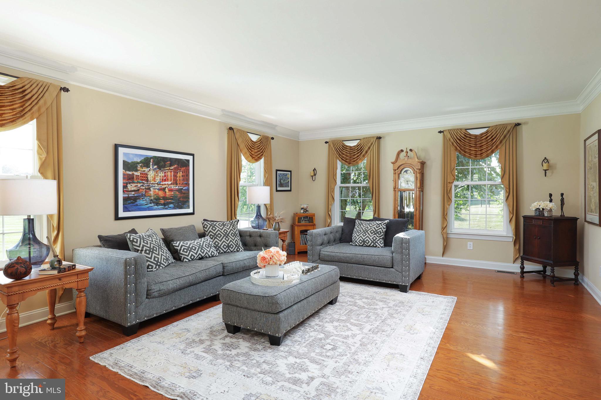 15 Manchester Court Columbus, NJ 08022 - Photo 8 of 80 a living room with furniture and a large window
