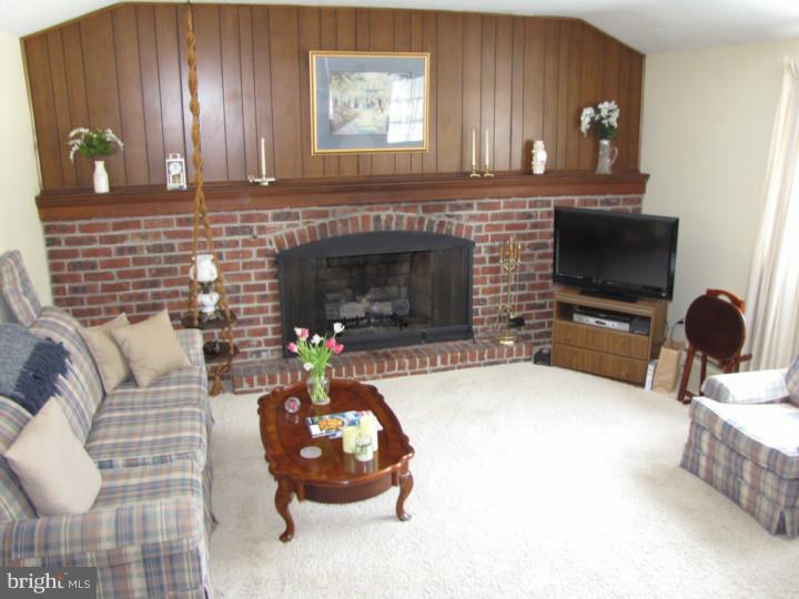 503 McGlynn Road Warminster, PA 18974 - Photo 11 of 19 Gallery Image 11