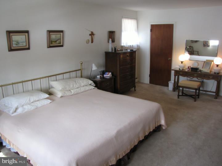 503 McGlynn Road Warminster, PA 18974 - Photo 14 of 19 Gallery Image 14
