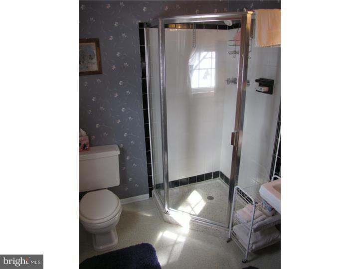 503 McGlynn Road Warminster, PA 18974 - Photo 16 of 19 Gallery Image 16