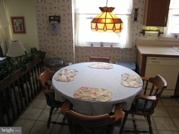 503 McGlynn Road Warminster, PA 18974 - Photo 6 of 19 Gallery Image 6
