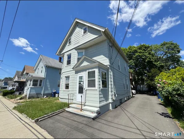 $1,800 | 35 Dana Street, Unit 1, West Haven, CT 06516