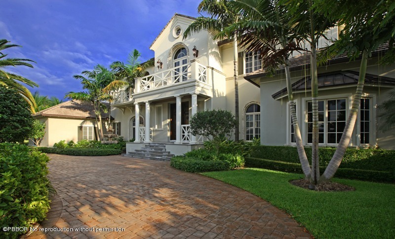 69 Curlew Road Manalapan, FL 33462 - Photo 2 of 27 Exterior Front