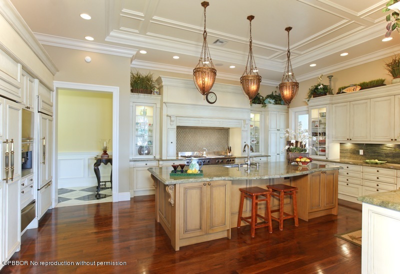 69 Curlew Road Manalapan, FL 33462 - Photo 13 of 27 Kitchen