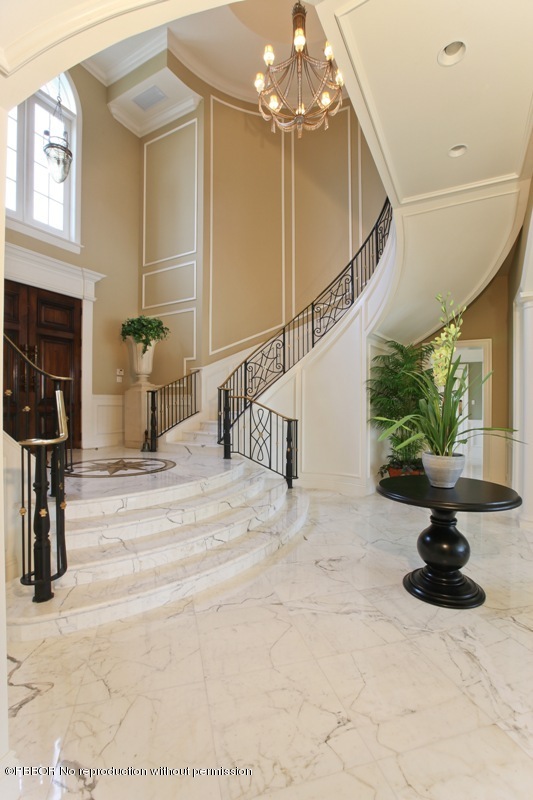 69 Curlew Road Manalapan, FL 33462 - Photo 3 of 27 Foyer