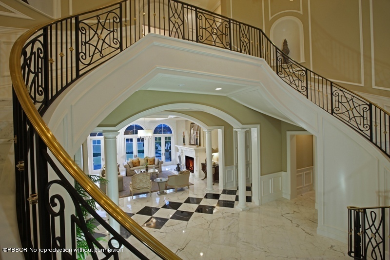 69 Curlew Road Manalapan, FL 33462 - Photo 4 of 27 Foyer & Staircase