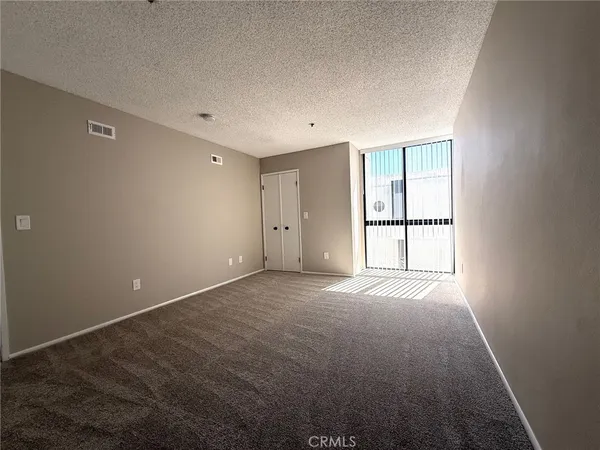 $2,950 | 222 South Central Avenue, Unit 408, Los Angeles, CA 90012