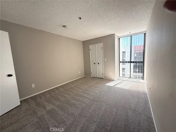 $2,950 | 222 South Central Avenue, Unit 408, Los Angeles, CA 90012