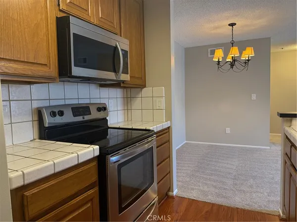 $2,950 | 222 South Central Avenue, Unit 408, Los Angeles, CA 90012