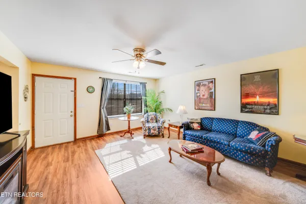 $279,900 | 815 Valerie Lane, Knoxville, TN 37938