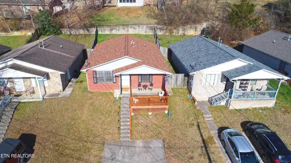 $279,900 | 815 Valerie Lane, Knoxville, TN 37938