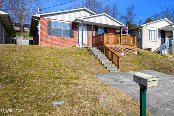 $279,900 | 815 Valerie Lane, Knoxville, TN 37938
