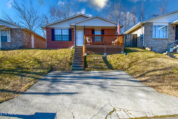 $279,900 | 815 Valerie Lane, Knoxville, TN 37938