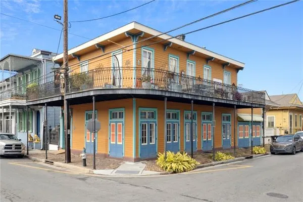 $2,000 | 600 Marigny Street, New Orleans, LA 70117