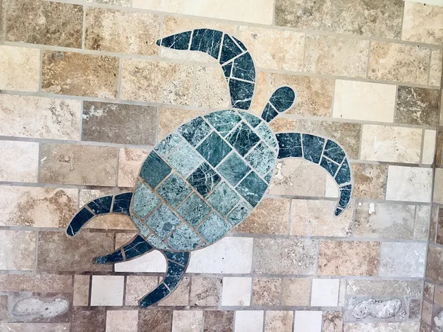 a picture of a bench in front of door