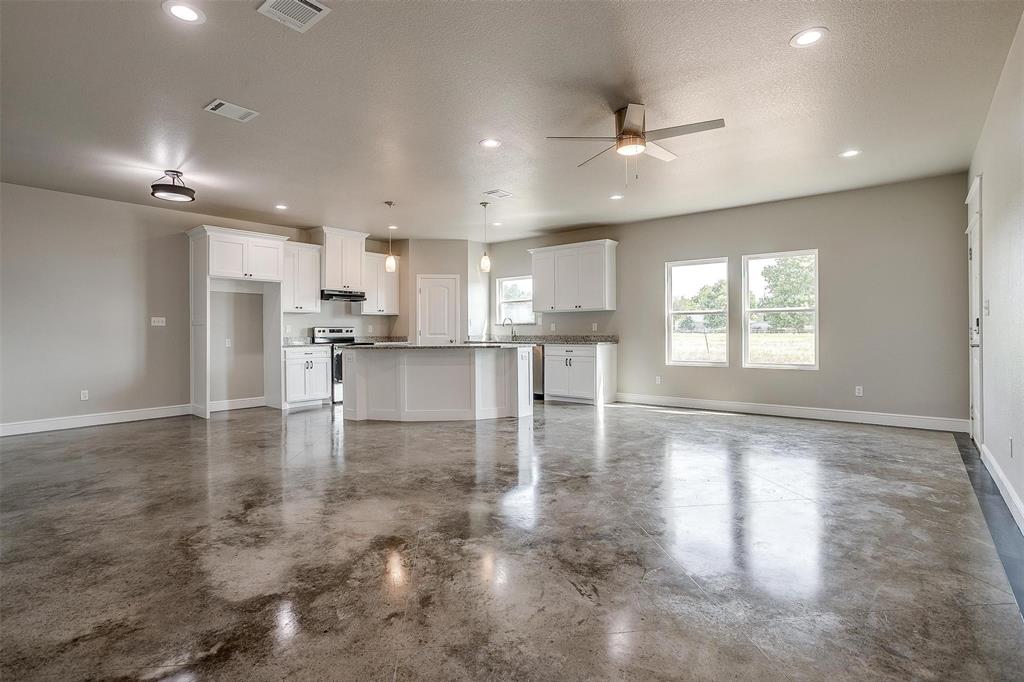 4712 Keller Road Mineral Wells, TX 76067 - Photo 4 of 12