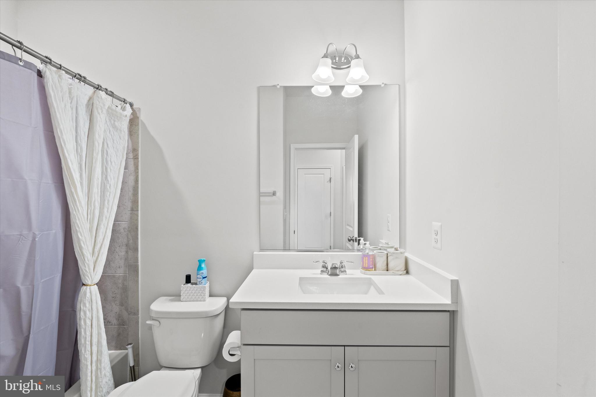 9354 Barnes Loop Manassas, VA 20110 - Photo 15 of 15