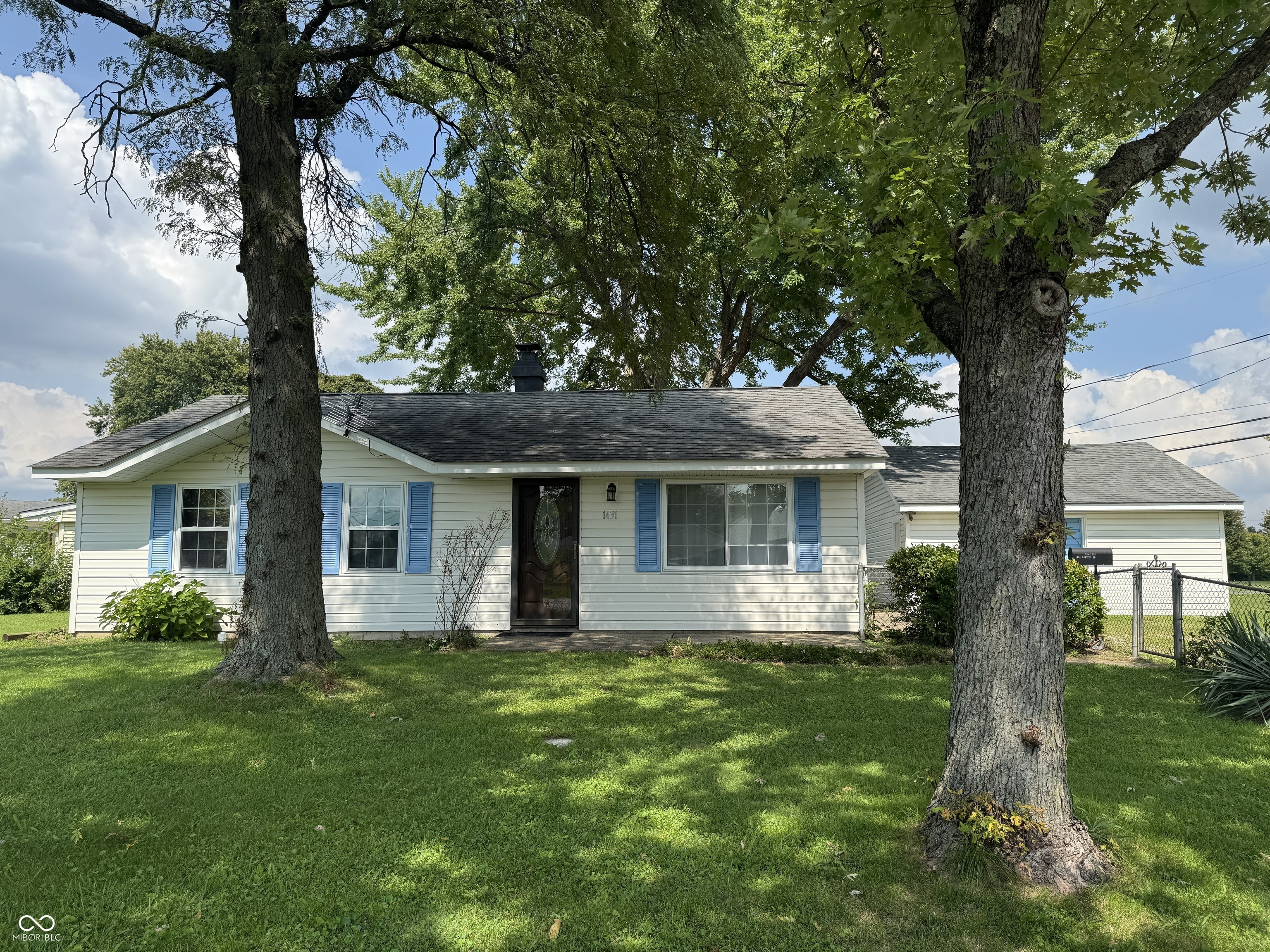 1431 Roberts Road Franklin, IN 46131 - Photo 3 of 43 Gallery Image 3