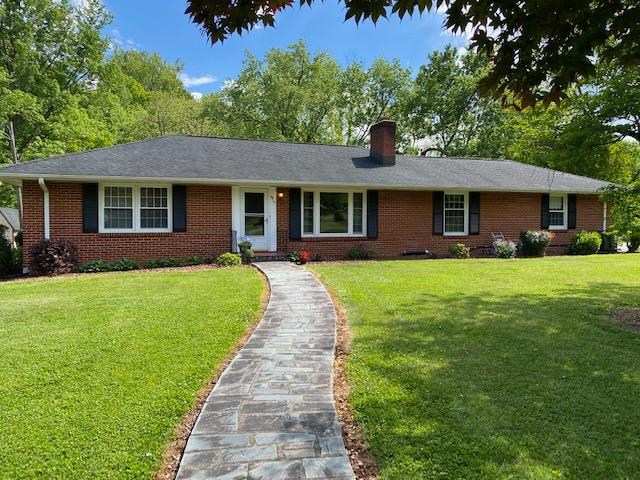 6910 Brookview Road Roanoke, VA 24019 - Photo 1 of 16 IMG_5748