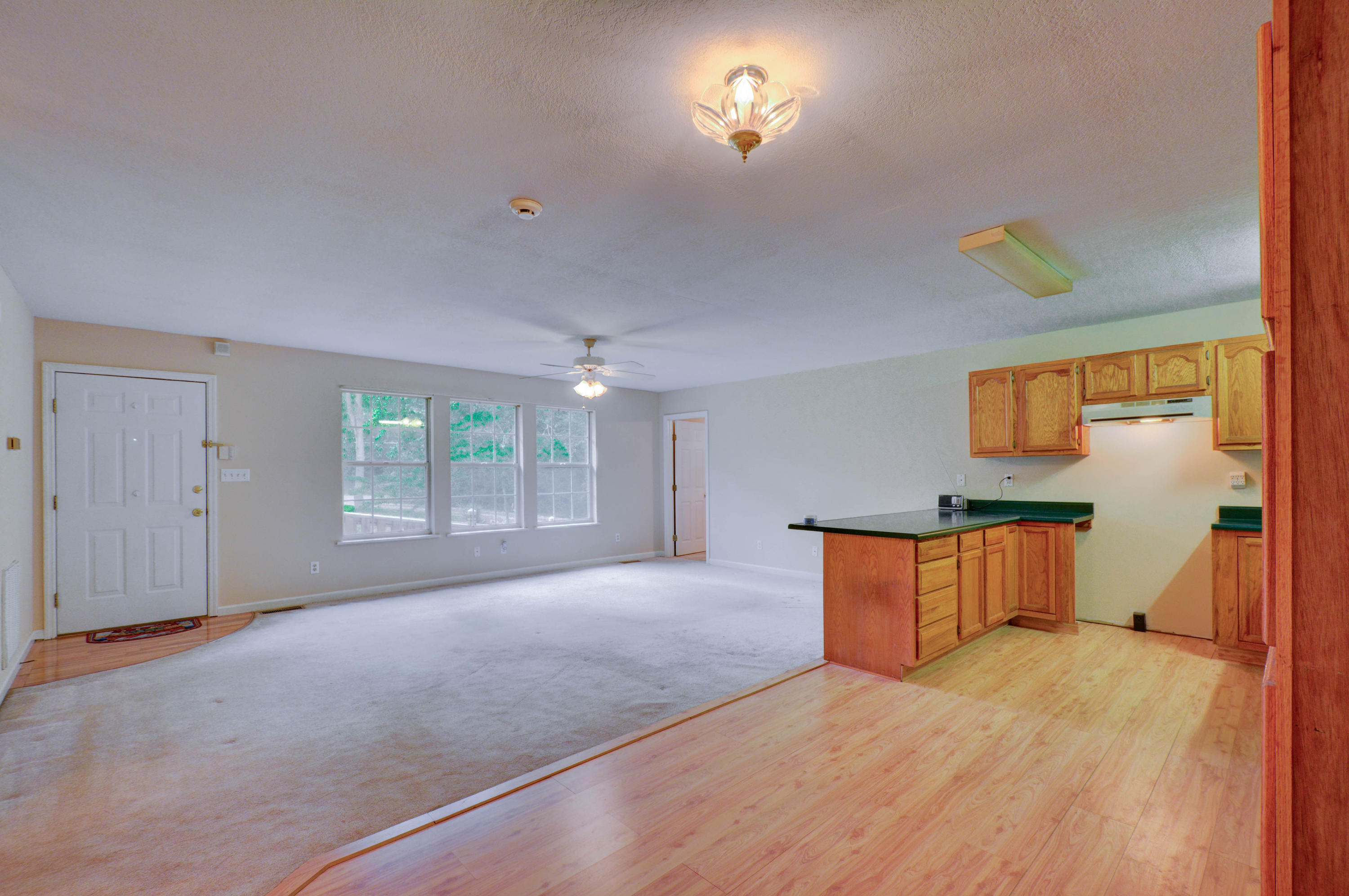 415 Marlow Road Clinton, TN 37716 - Photo 8 of 21 415 Marlow Rd 8