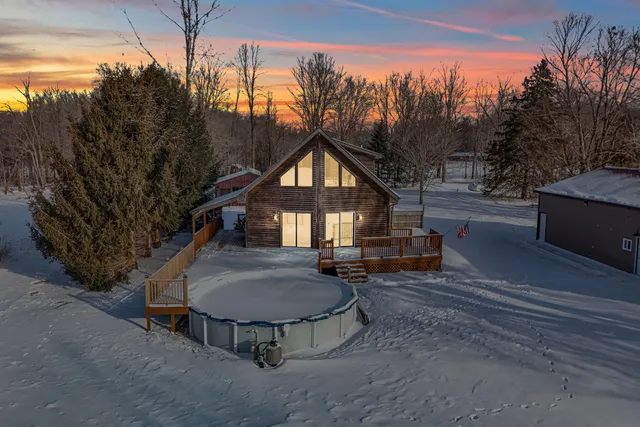 $365,000 | 263 Sullivan Road, Union City, MI 49094