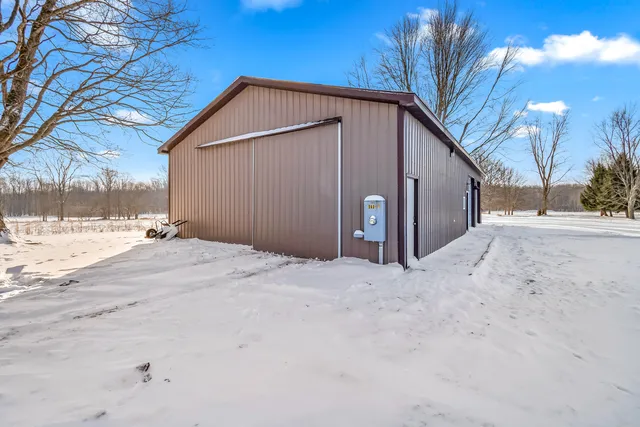 $365,000 | 263 Sullivan Road, Union City, MI 49094