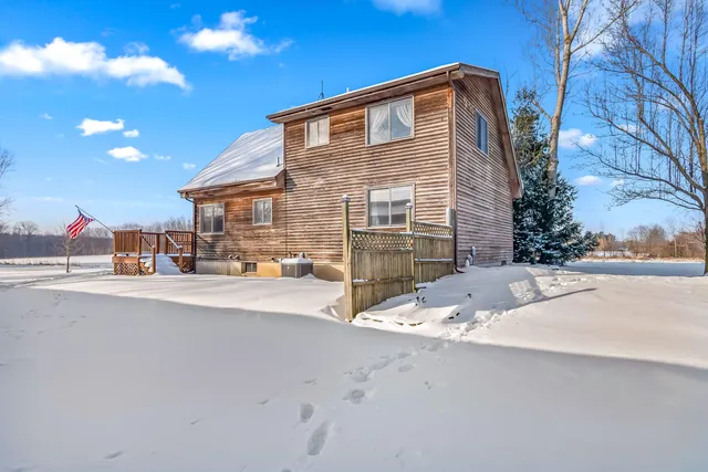 $365,000 | 263 Sullivan Road, Union City, MI 49094