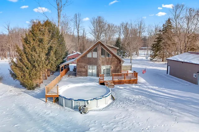 $365,000 | 263 Sullivan Road, Union City, MI 49094