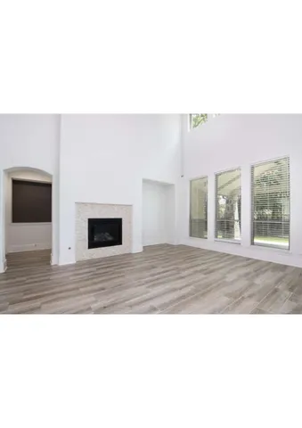 a picture of a living room