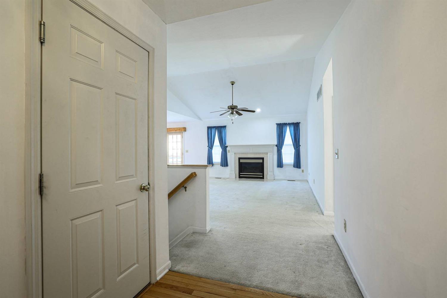 694 Regent Road Cincinnati, OH 45245 - Photo 5 of 33 Gallery Image 5