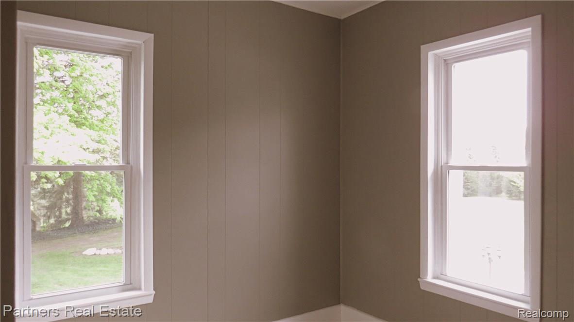 4524 Pinckney Road Howell, MI 48843 - Photo 35 of 58 18. Bedroom 3