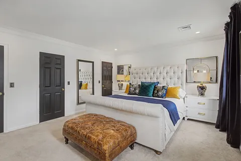 $770,000 | 4400 Belmont Park Terrace, Unit 225, Nashville, TN 37215