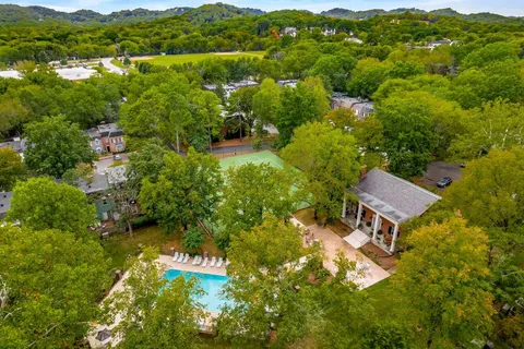 $770,000 | 4400 Belmont Park Terrace, Unit 225, Nashville, TN 37215