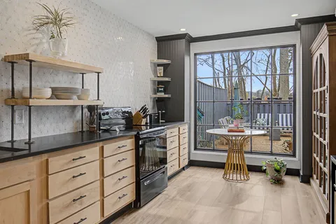 $770,000 | 4400 Belmont Park Terrace, Unit 225, Nashville, TN 37215