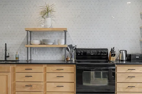 $770,000 | 4400 Belmont Park Terrace, Unit 225, Nashville, TN 37215