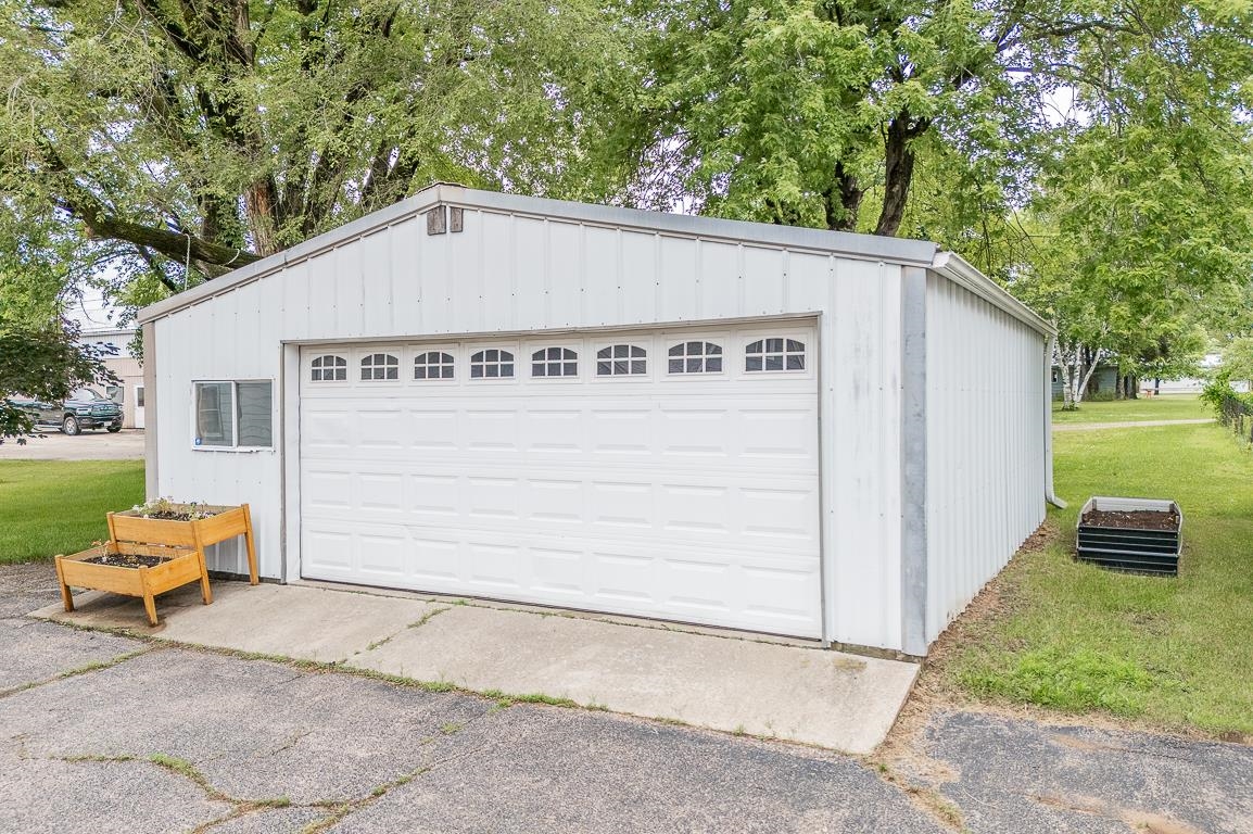 1118 Depot Street Manawa, WI 54949 - Photo 8 of 10