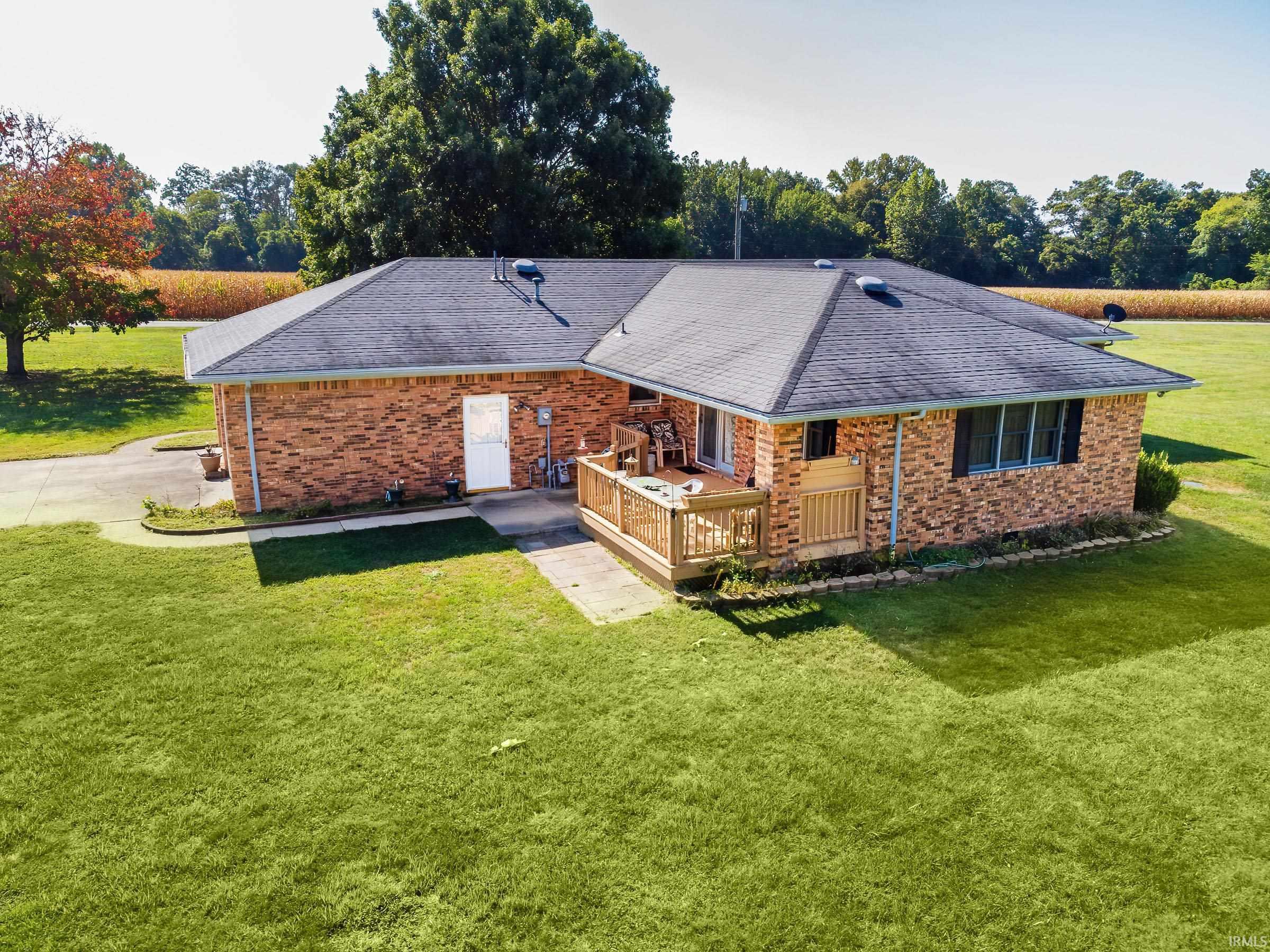 1013 Atkinson Road Vincennes, IN 47591 - Photo 8 of 35 Gallery Image 8