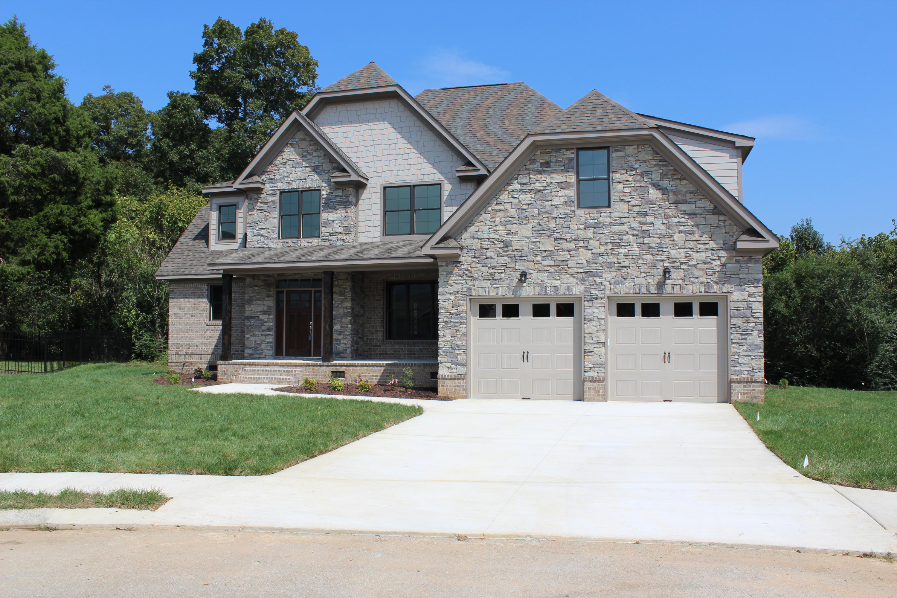 6580 Deep Canyon Road Hixson, TN 37343 - Photo 1 of 17 001