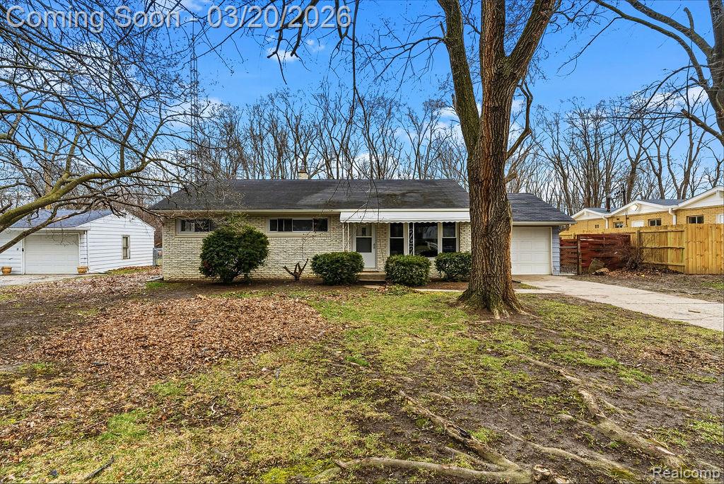 3485 Hammerberg Road Flint, MI 48507 - Photo 2 of 35