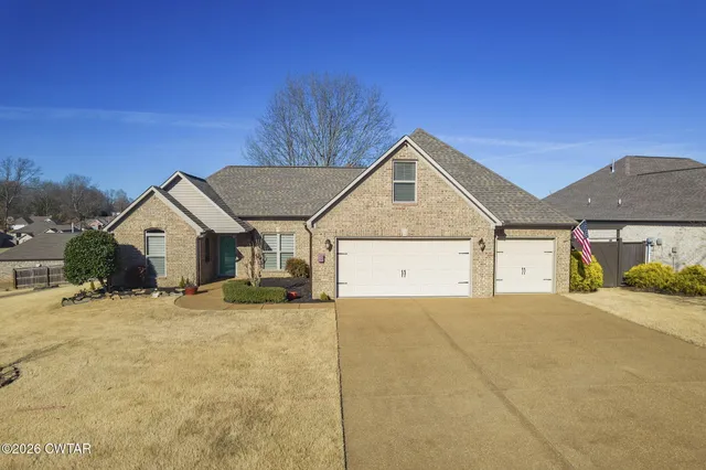 $353,000 | 26 Winston Place, Jackson, TN 38305