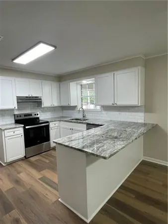 $2,300 | 412 Fendler Parkway, Pineville, LA 71360