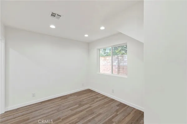 $4,800 | 9427 South 2nd Avenue, Inglewood, CA 90305