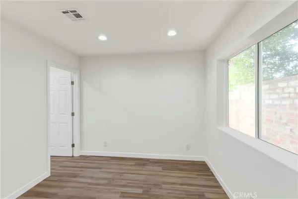 $4,800 | 9427 South 2nd Avenue, Inglewood, CA 90305