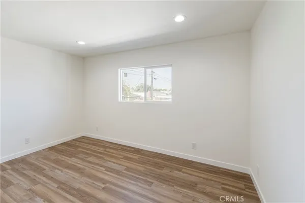 $4,800 | 9427 South 2nd Avenue, Inglewood, CA 90305