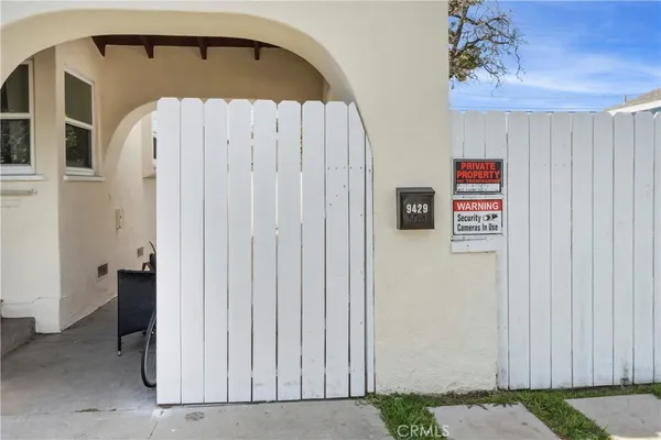 $4,800 | 9427 South 2nd Avenue, Inglewood, CA 90305