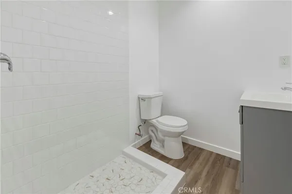 $4,800 | 9427 South 2nd Avenue, Inglewood, CA 90305
