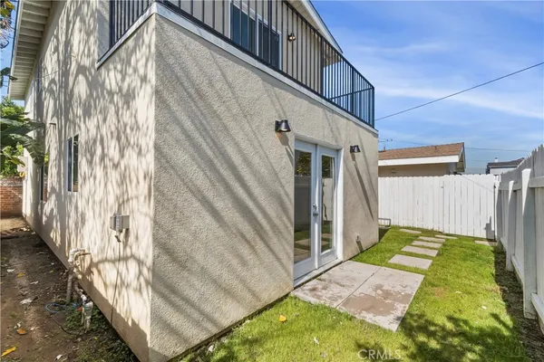 $4,800 | 9427 South 2nd Avenue, Inglewood, CA 90305