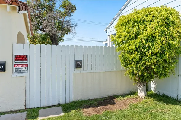 $4,800 | 9427 South 2nd Avenue, Inglewood, CA 90305