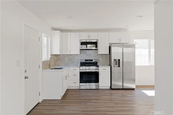 $4,800 | 9427 South 2nd Avenue, Inglewood, CA 90305